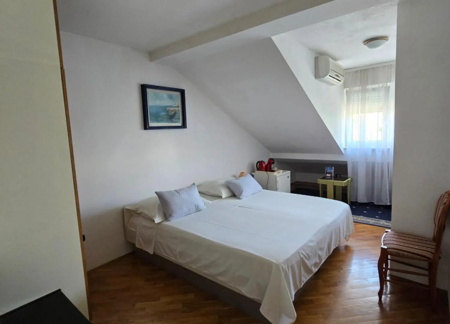 Rooms Lux 3*, Split